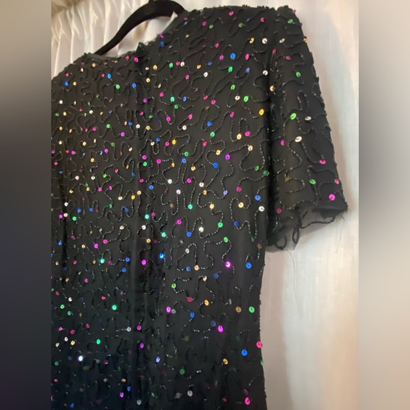 Sequin & Beaded Black Top with Raw Edges Sténay 100% Silk - Picture 6 of 7